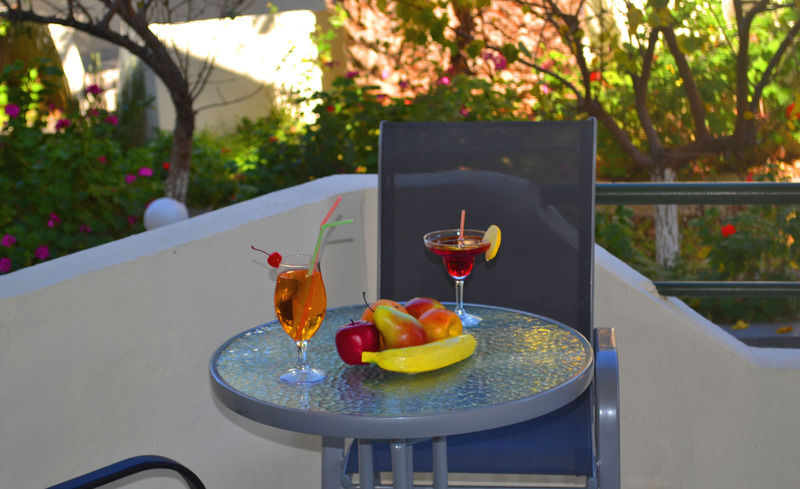 Amnissos Hotel Pigianos Kampos  Екстериор снимка