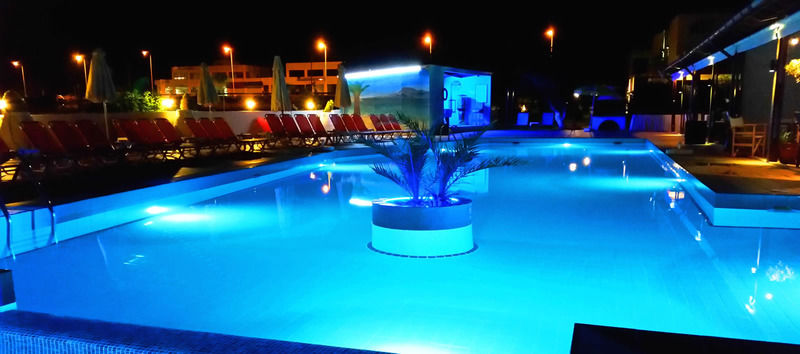 Amnissos Hotel Pigianos Kampos  Екстериор снимка