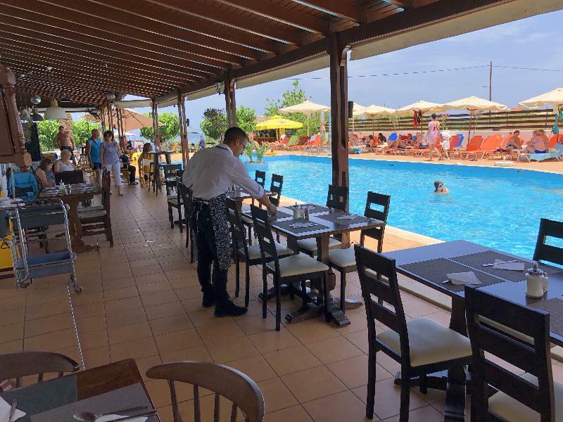 Amnissos Hotel Pigianos Kampos  Екстериор снимка