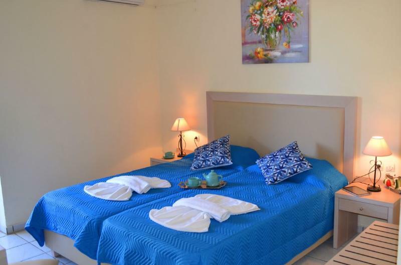 Amnissos Hotel Pigianos Kampos  Екстериор снимка